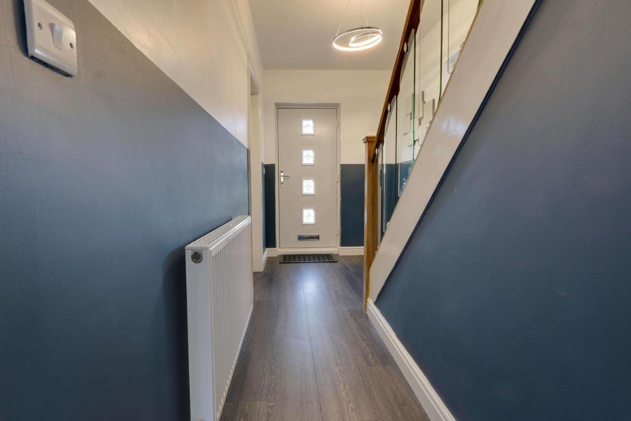 #Upmarket, Exceptional 4 Bed House, With Free Parking, Close To Amenities And Supermarkets เชฟฟิลด์ ภายนอก รูปภาพ